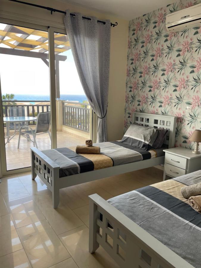 Villa Denis, Marine Drive, Coral Bay Peyia Dış mekan fotoğraf