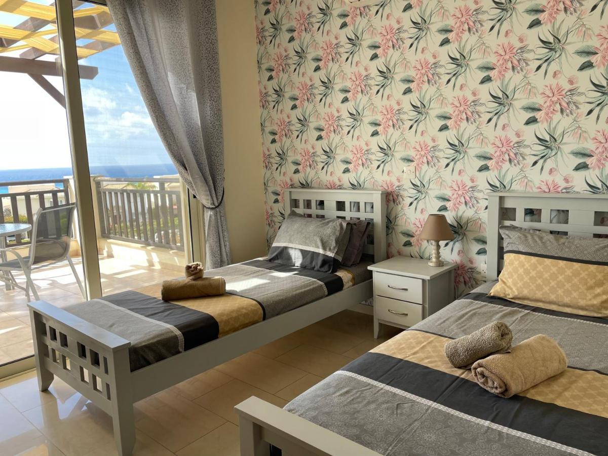 Villa Denis, Marine Drive, Coral Bay Peyia Dış mekan fotoğraf