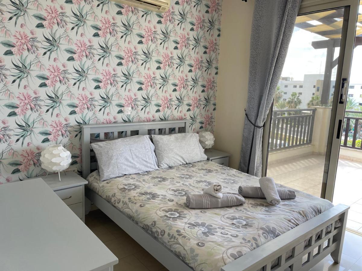 Villa Denis, Marine Drive, Coral Bay Peyia Dış mekan fotoğraf